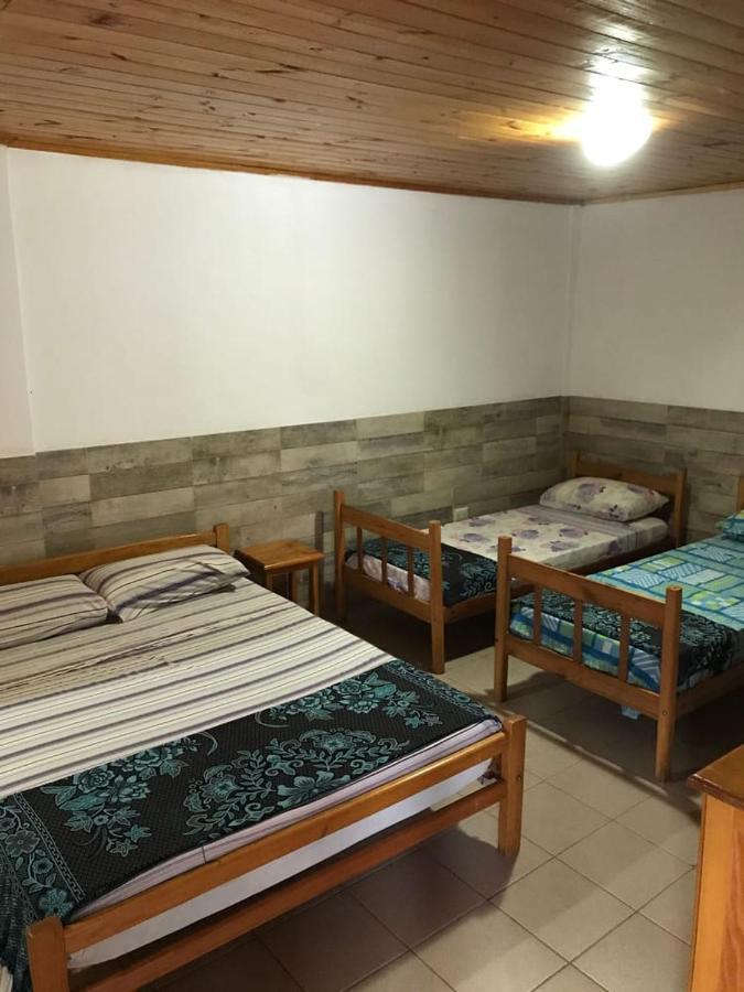 Hostel Nashe プエルト・イグアス エクステリア 写真
