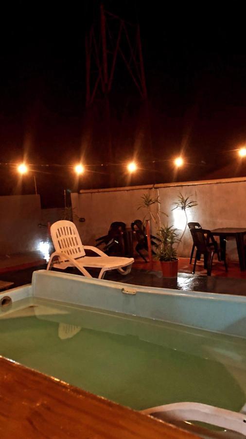 Hostel Nashe プエルト・イグアス エクステリア 写真