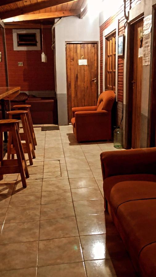 Hostel Nashe プエルト・イグアス エクステリア 写真